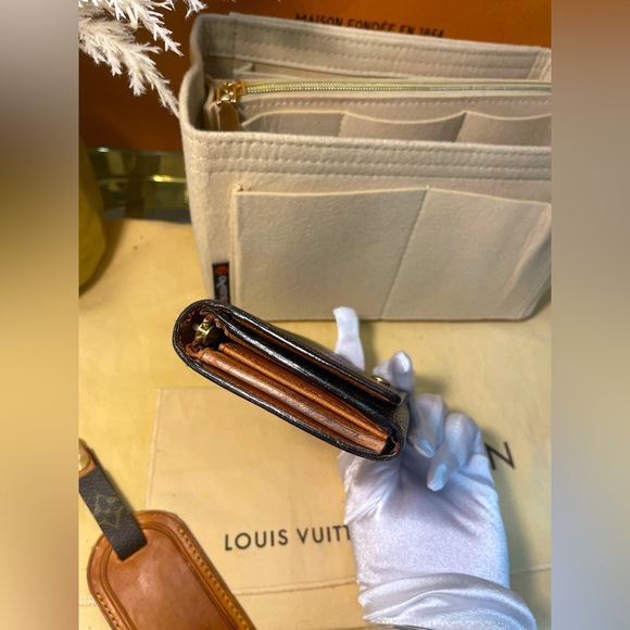 Louis Vuitton Speedy 30 and Zippy Wallet - Picture 12 of 14